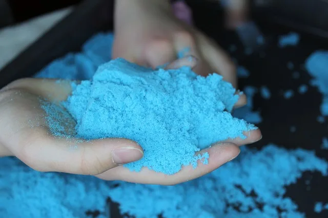 Read more about the article DIY Kinetic Sand at Home: Simple Guide